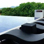 H2H Euro House